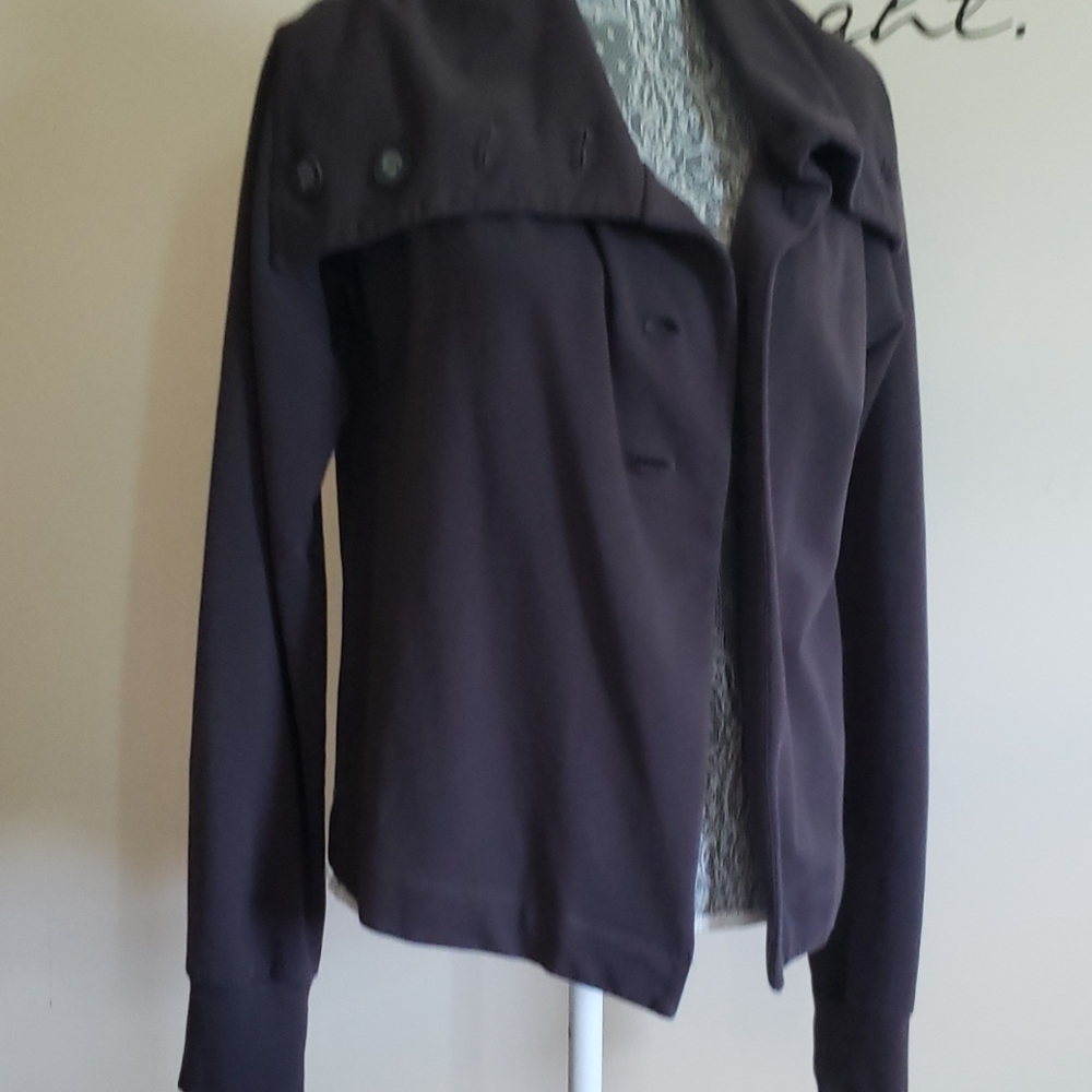 Charcoal colored top.